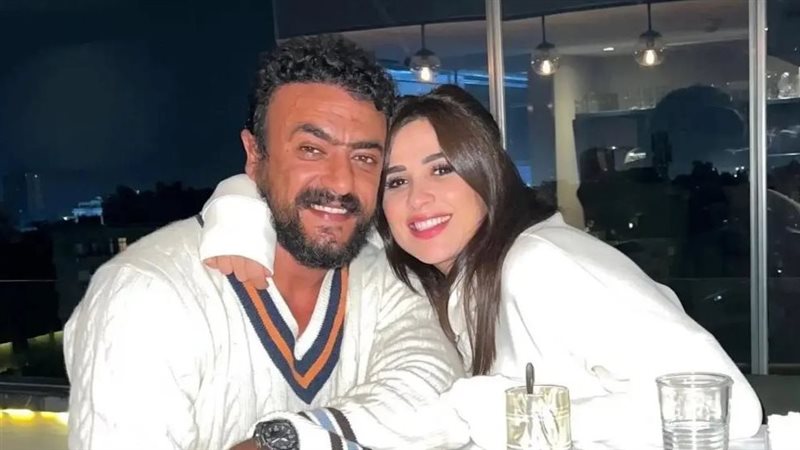 ياسمين عبد العزيز وأحمد العوضي 