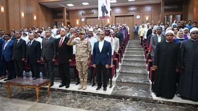 محافظ جنوب سيناء يهنئ أبناء المحافظة بذكرى نصر أكتوبر المجيد