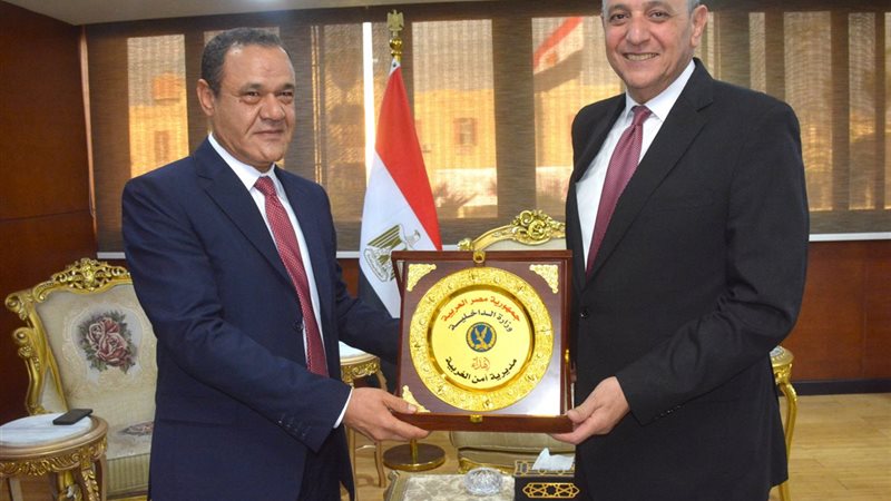 محافظ الغربية ومدير الأمن