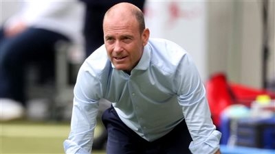 توروب يطمئن على لاعبي الأهلي بعد التأهل لكأس العالم من داخل ستاد القاهرة
