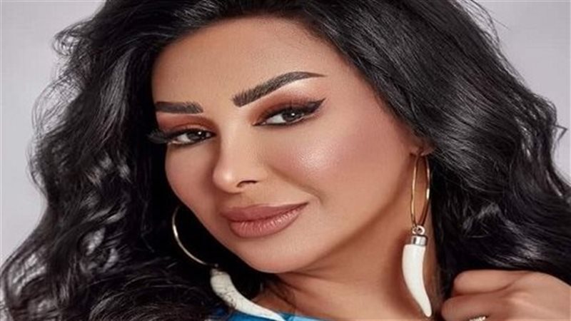 شاهيناز