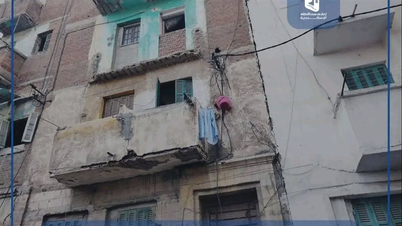 سقوط سقف عقار بالإسكندرية