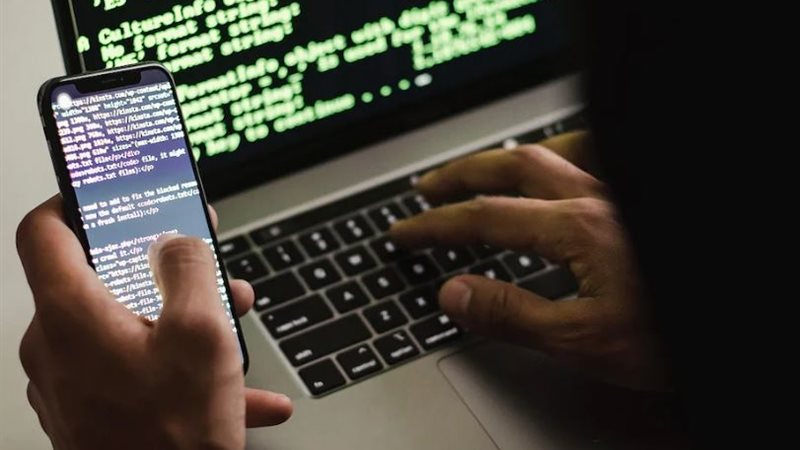  تحذر من ثغرات أمنية في جوجل كروم ومايكروسوفت