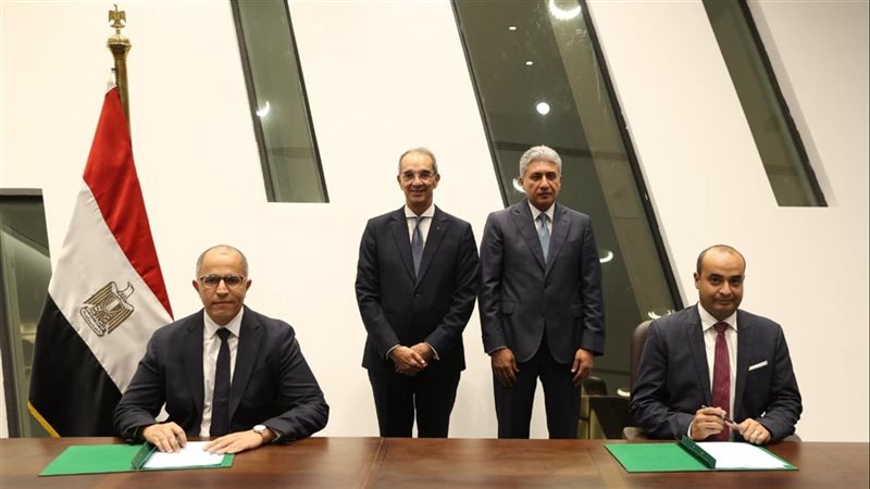 الاتصالات تتعاون مع وزارة السياحة لدعم المواقع الأثرية