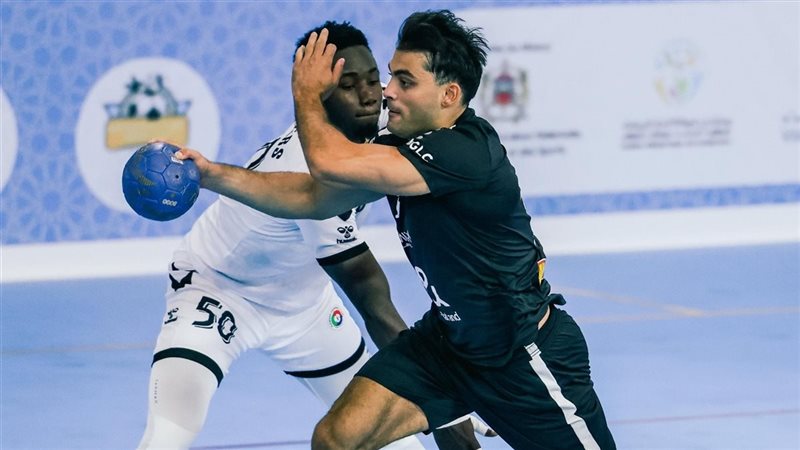 الأهلي وفلاورز البنيني لليد