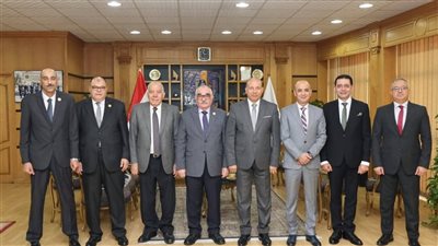 رئيس هيئة قضايا الدولة يزور جامعة المنصورة لبحث أوجه التعاون المشترك (صور)