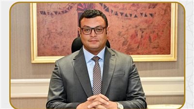 وزير الإسكان يتابع مشروعات تطوير الطرق والبنية التحتية بالعبور