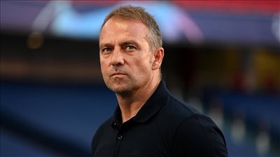 قرار مفاجئ من برشلونة بعد طرد فليك قبل الكلاسيكو مع ريال مدريد