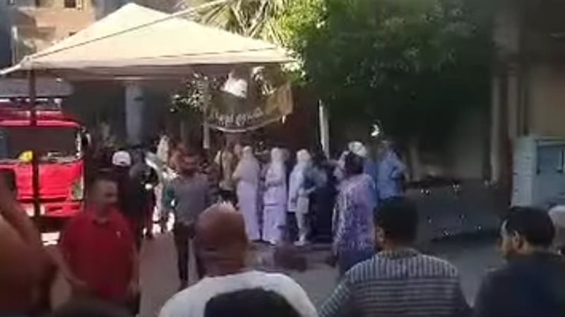 جانب من الحريق