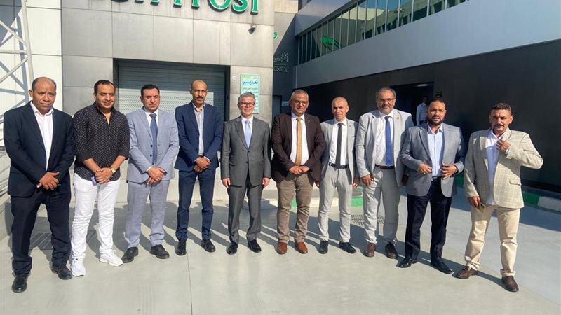 قرية البضائع بمطار القاهرة الدولي