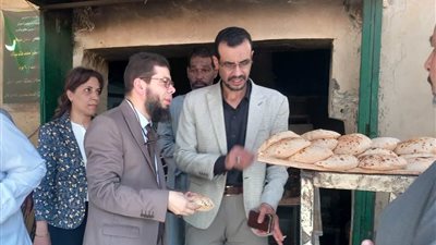 تحرير 130 مخالفة تموينية وضبط سلع منتهية الصلاحية ودقيق مُهرب في أسوان