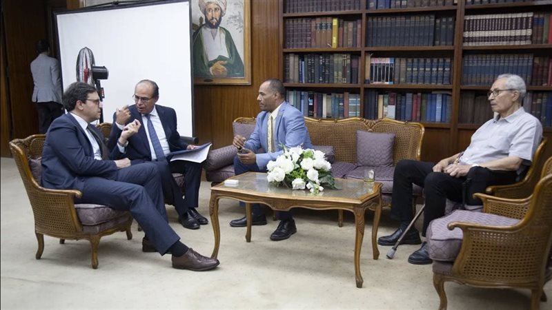 وزير الثقافة يتفقد الهيئة العامة للكتاب 