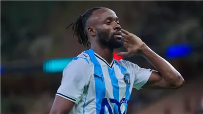 فيستون مايلي يقود هجوم بيراميدز ضد الزمالك بالدوري