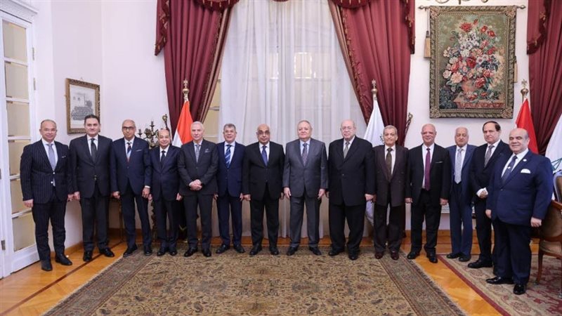 المستشار عدنان فنجرى وزير العدل مع رؤساء الهبئات القضائية