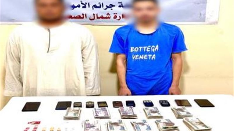 المتهمات عقب القبض عليهم