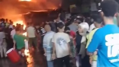 انتداب الأدلة الجنائية للتحقيق في حريق مخزن كرتون بالقليوبية