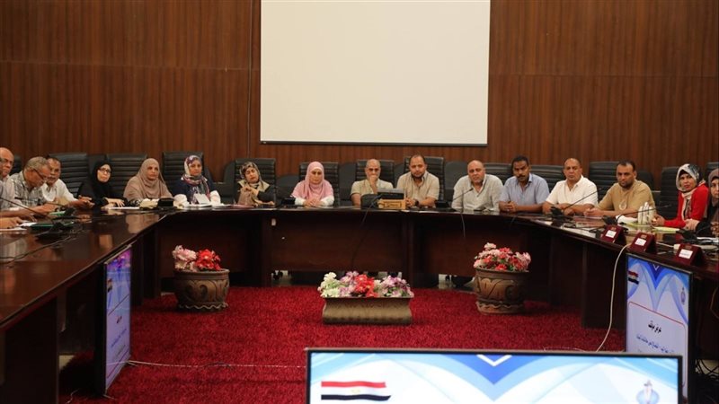 اجتماع قيادات محافظة البحر الاحمر 