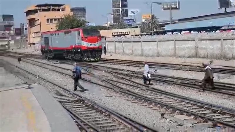 السكك الحديدية 