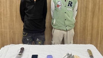 محاولة سرقة سائق نقل ذكي بالجيزة.. ضبط أحد المتهمين وبحوزته أسلحة بيضاء