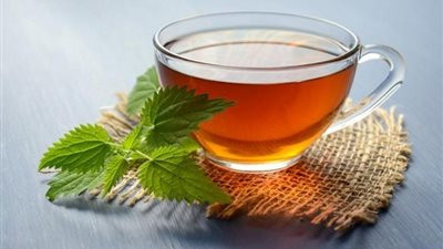 تحذير طبي: شرب الشاي على معدة فارغة يسبب أضرارا خفية لجسمك