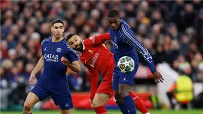  صلاح وحكيمي يمثلان العرب في قائمة فيفبرو لأفضل 11 لاعبا في العالم 