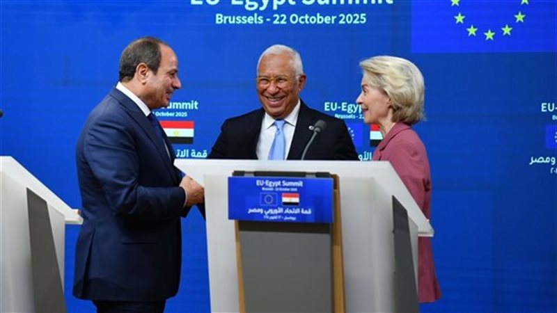 صورة الرئيس السيسي مع رئيسة المفوضية الأوروبية