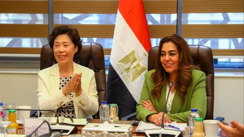 وزيرة التنمية المحلية ورئيسة مقاطعة سيتشوان الصينية