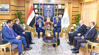 محافظ الدقهلية: الدولة تبذل جهوداً حثيثة لتوفير احتياجات ومتطلبات المواطنين 