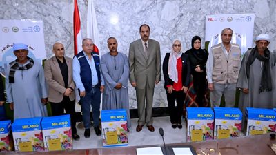 ضمن مشروع تحديث تقنيات الري.. محافظ سوهاج يشهد احتفالية مدارس المزارعين الحقلية