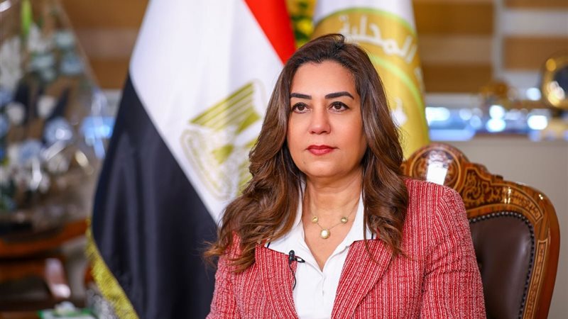 منال عوض 