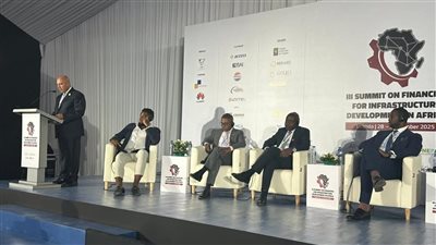 كامل الوزير: تنفيذ مشروعات الربط التنموية لتعزيز العلاقات المصرية الإفريقية 