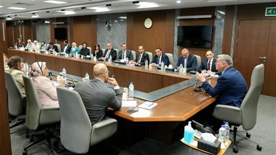 وزير البترول يلتقي مجموعة من كوادر الإدارة المتوسطة والشابة