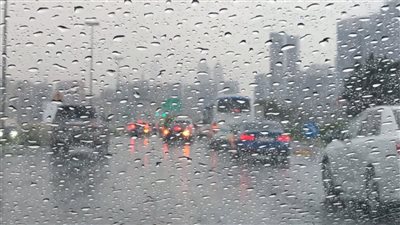 أمطار وبرودة.. الأرصاد تكشف حالة الطقس غدًا