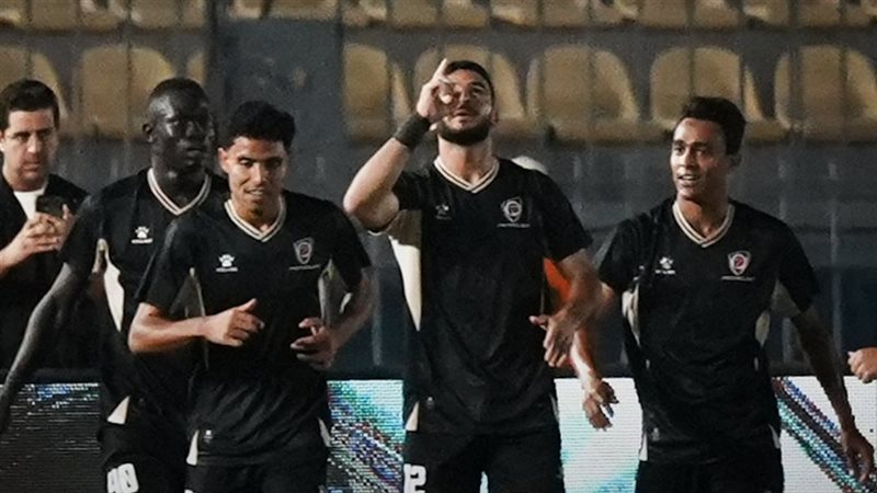 لاعبي بتروجيت