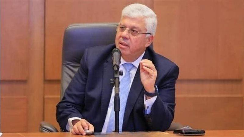  الدكتور أيمن عاشور وزير التعليم العالي والبحث العلمي