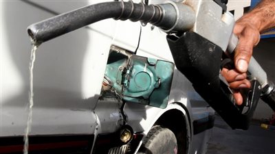 خلال ساعات.. 3 دول عربية تتجه إلى خفض أسعار البنزين