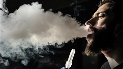 خلي بالك.. 10 آلاف جنيه رسوم تقديم الشيشة في المقاهي بقانون المحال العامة