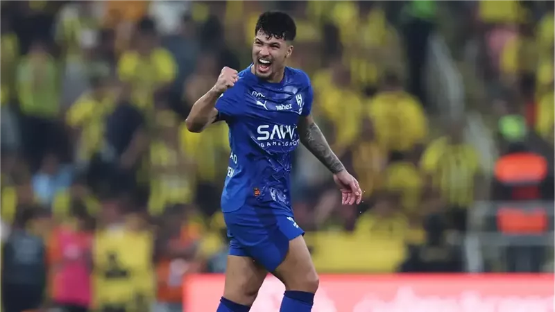 القنوات الناقلة لمباراة الهلال والشباب في الدوري السعودي