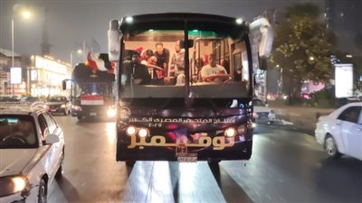محافظة الجيزة تطلق حافلات تجوب الشوارع احتفالاً بافتتاح المتحف المصري الكبير.. صور