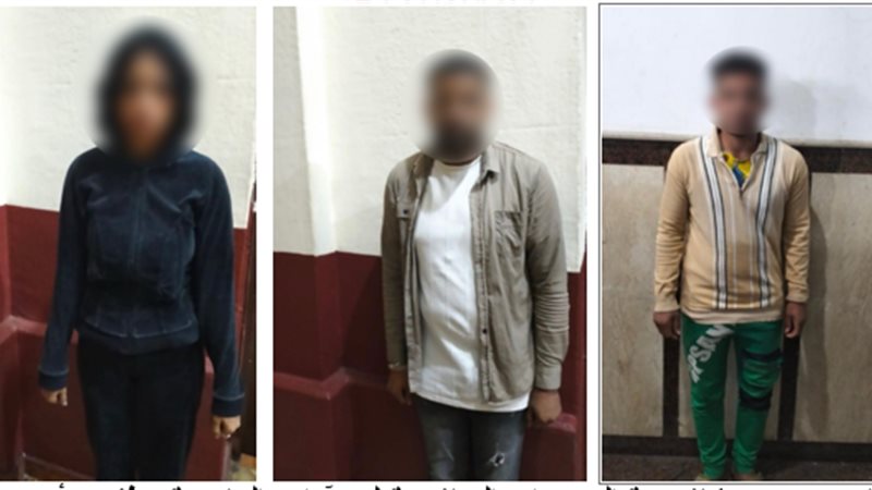 ضبط شخصين وسيدة