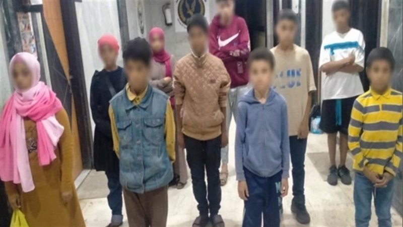 الأطفال المضبوطين 