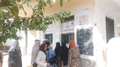 1128 مواطناً يستفيدون من قافلة طبية مجانية بشط جريبة في دمياط