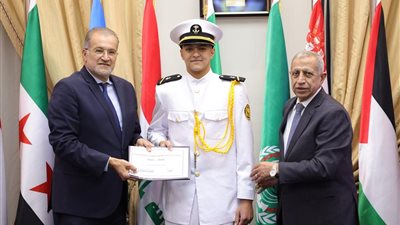 10 منح دراسية كاملة 4 سنوات لطلاب الأكاديمية العربية للمتفوقين | تفاصيل