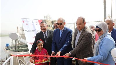 من قلب القرية