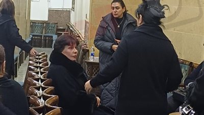 وفاء صادق وفردوس عبدالحميد تقدمان واجب العزاء في المخرج أحمد البدري