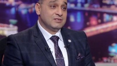 كيف يتم الكشف عن عمليات غسل الأموال؟.. خبير يوضح