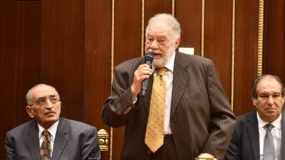 يحيى الفخراني: مشهد خروج المصريين في الانتخابات الرئاسية يدعو للفخر