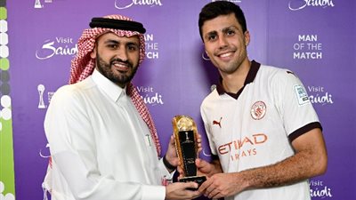 رودري أفضل لاعب في مباراة مانشستر سيتي وأوراوا ريد دايموندز