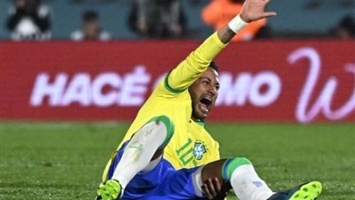 طبيب المنتخب البرازيلي يكشف صدمة جديدة عن إصابة «نيمار»