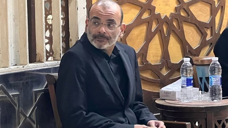 المؤلف أيمن بهجت قمر